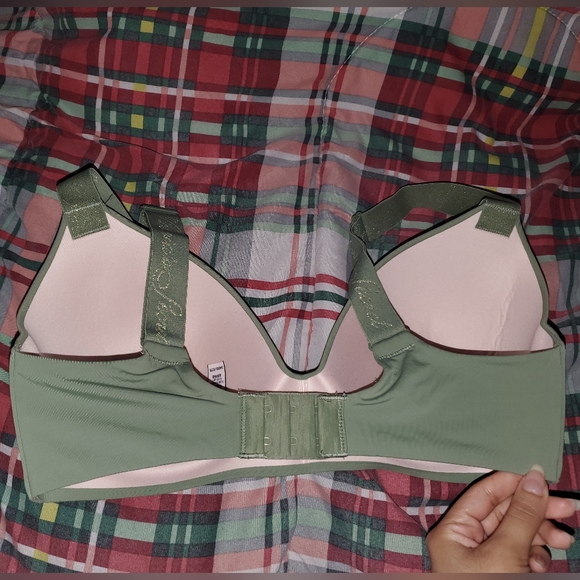 Victoria's Secret Lightly Lined Wireless T-Shirt 34DD Bra - Picture 4 of 14